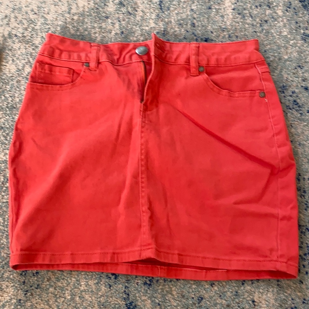 Astor size 7 denim skirt